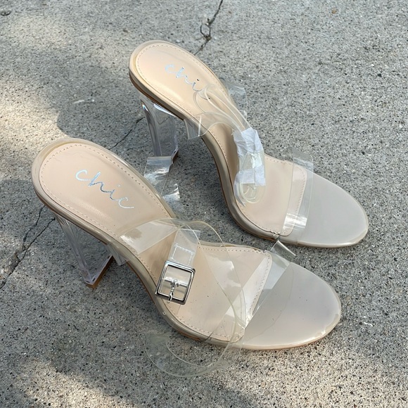 Clear heels - Picture 1 of 3